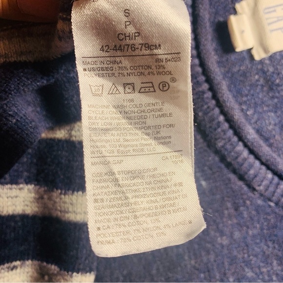 GAP Women’s Navy and White Striped Sweater SZ S - Picture 4 of 7